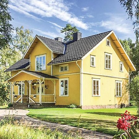 Nice Home In Mullsj With 4 Bedrooms And Wifi Mullsjö Esterno foto